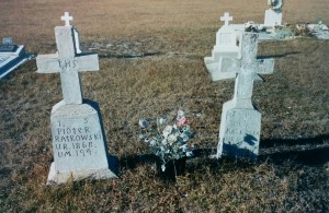 Graves of Peter and Julia Ratkowski, Undated photo
